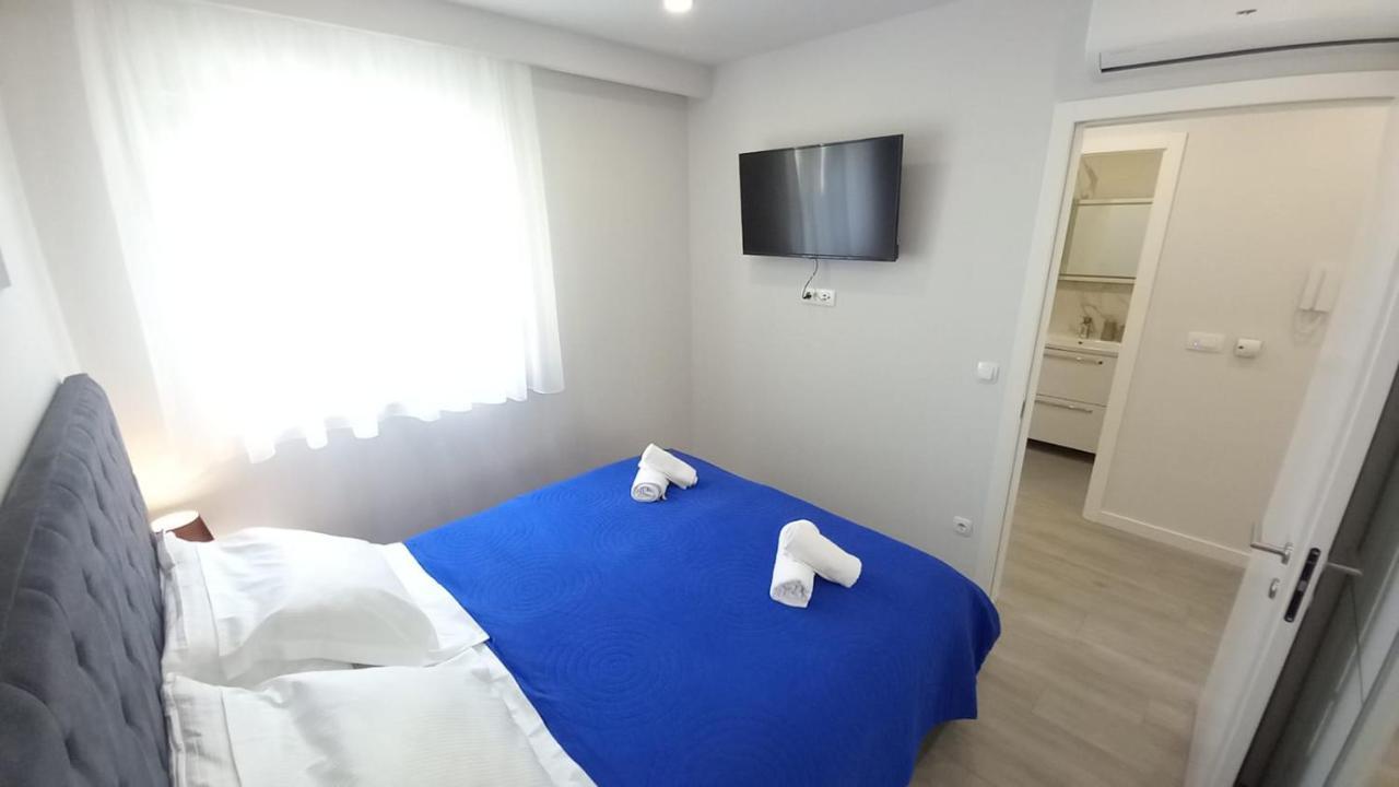 Lux Apartman Antonija Макарска Екстериор снимка