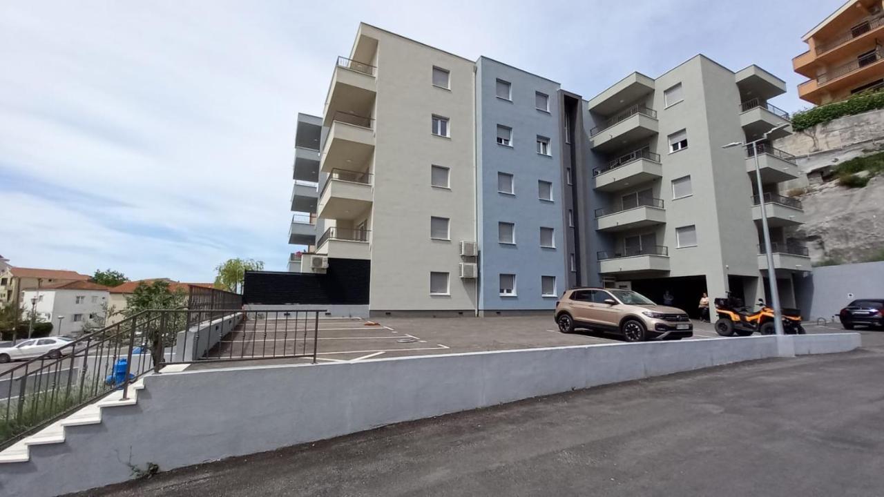 Lux Apartman Antonija Макарска Екстериор снимка
