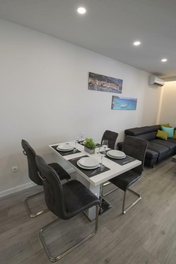 Lux Apartman Antonija Макарска Екстериор снимка